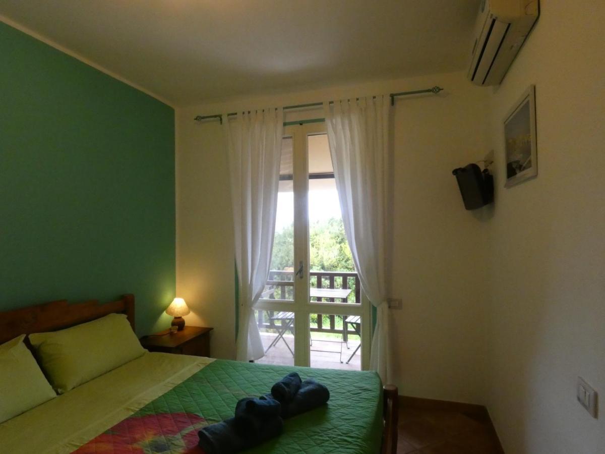 B&B Mrcaruba Stintino Eksteriør billede